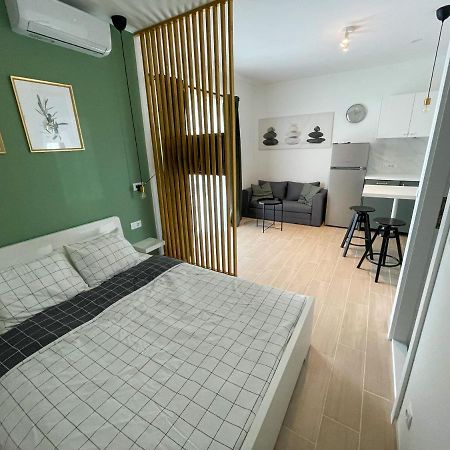 Modern Studio Overlooking Downtown Makarska Buitenkant foto
