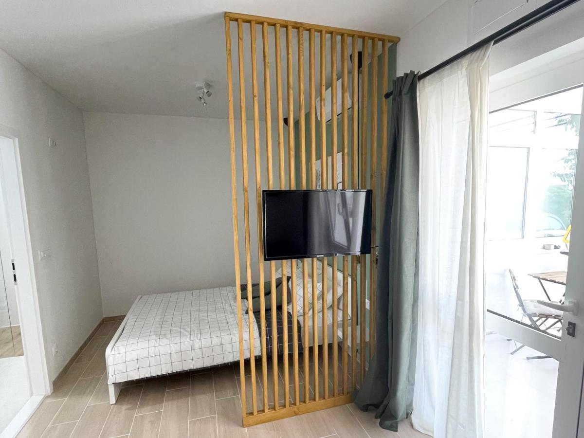 Modern Studio Overlooking Downtown Makarska Buitenkant foto